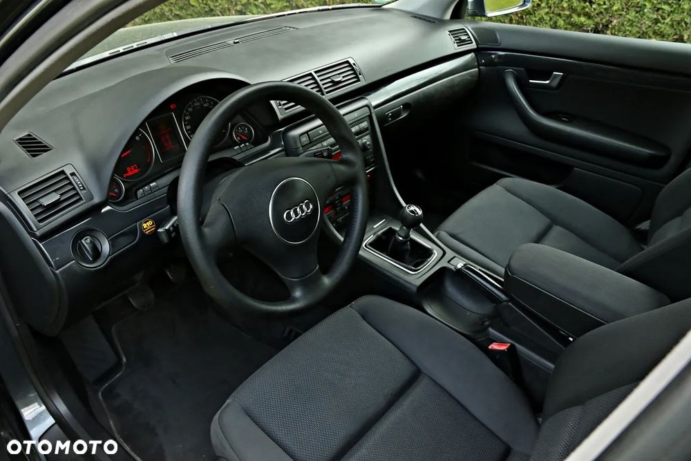 Audi A4 Limousine - 24