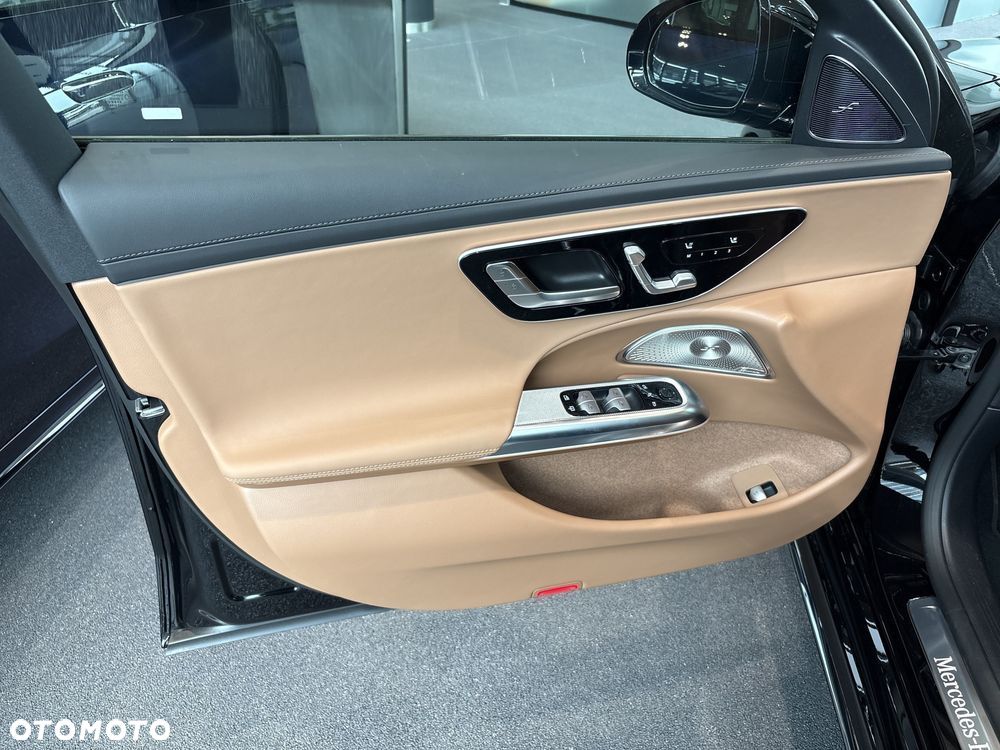 Mercedes-Benz Klasa E 220 d mHEV 4-Matic Exclusive 9G-Tronic - 10