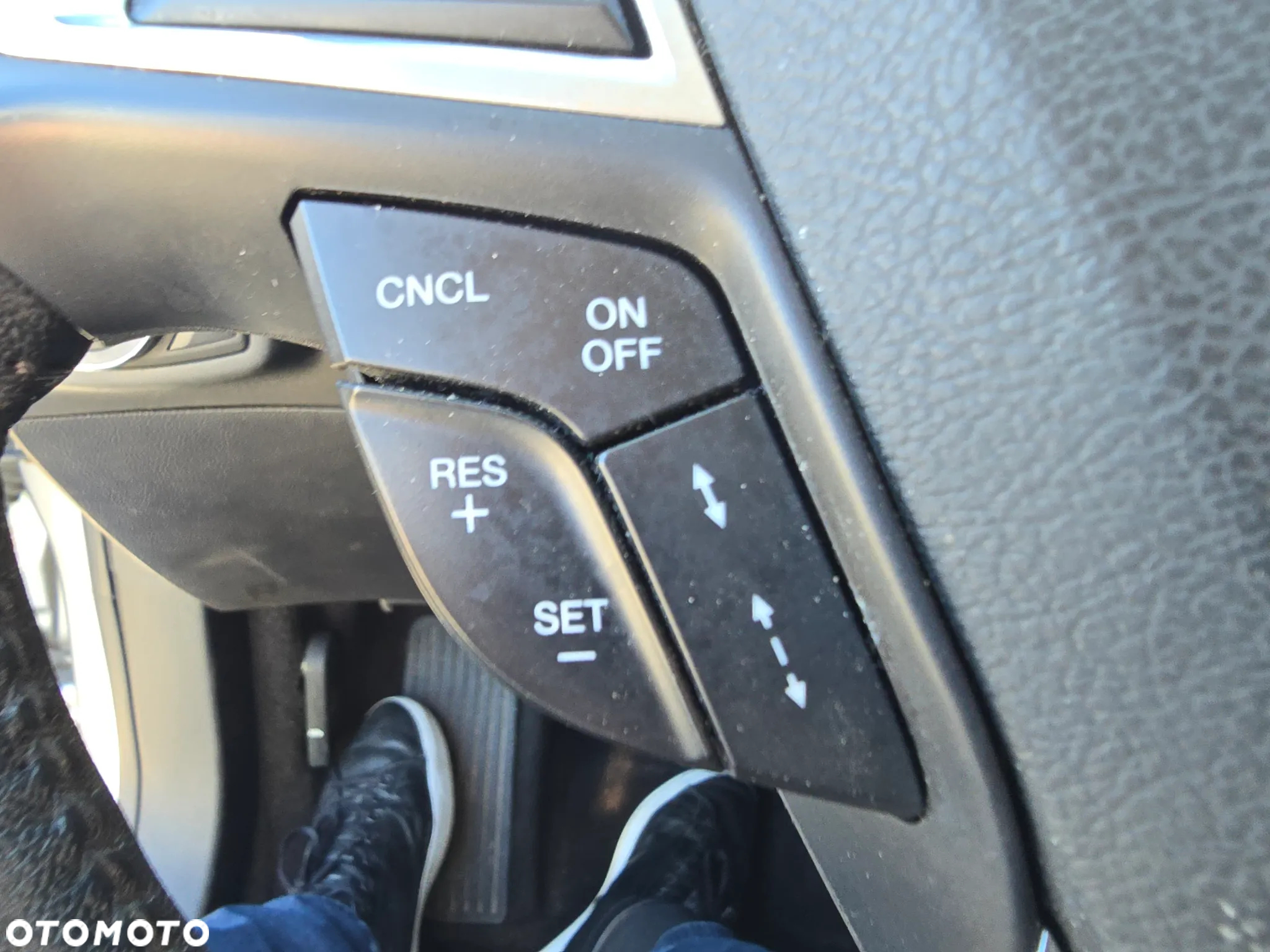 Ford Fusion 2.0 EcoBoost Titanium - 34