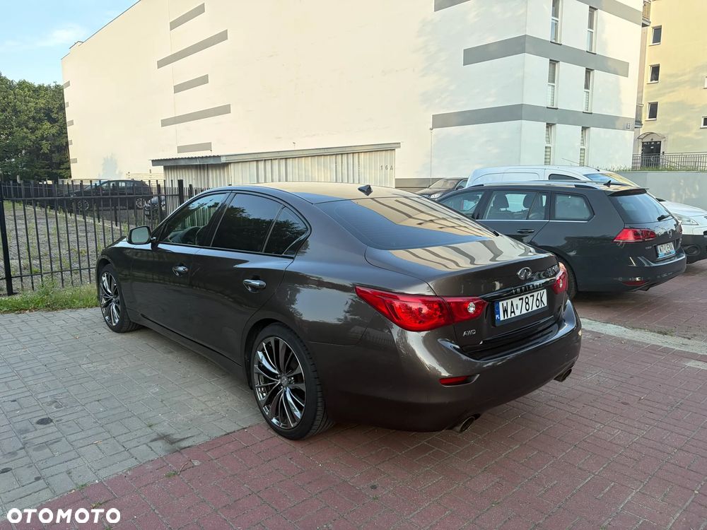Infiniti Q50 - 12