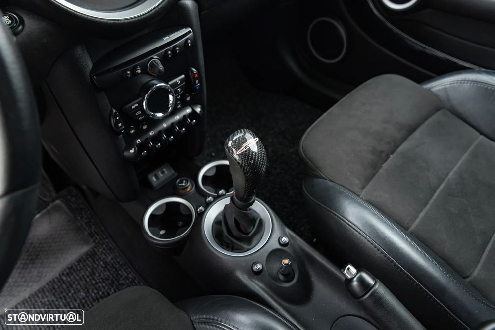 MINI 3 Portas John Cooper Works - 30