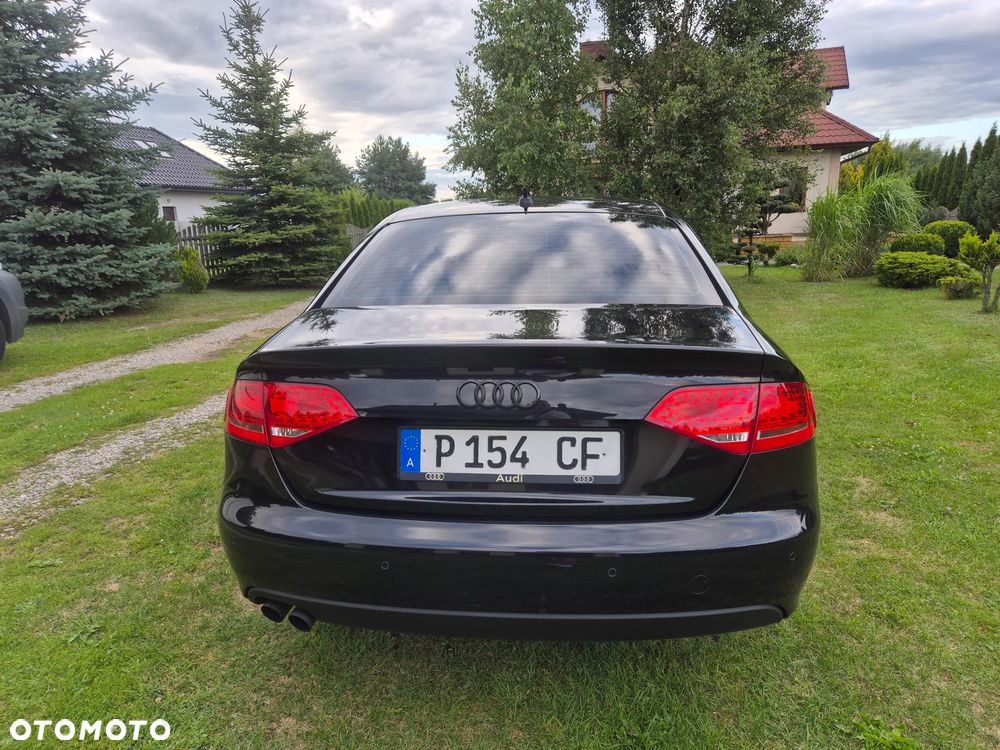 Audi A4 Limousine - 6
