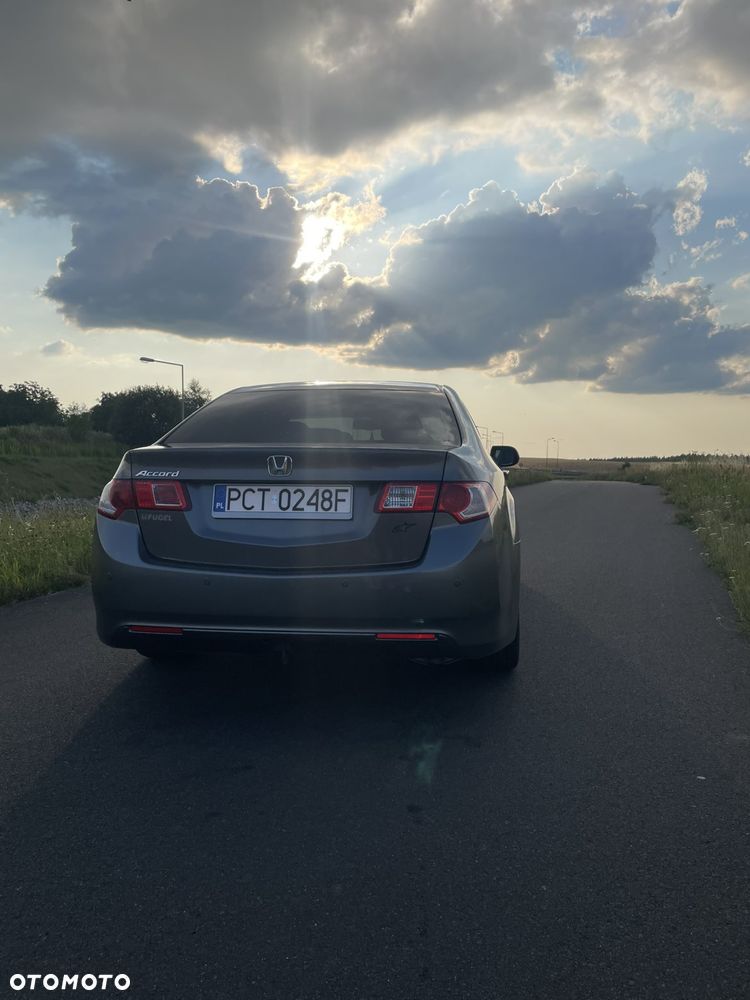 Honda Accord 2.2d Elegance - 7