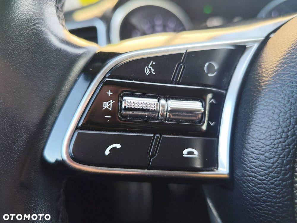 Kia Ceed 1.5 T-GDI L Business Line - 24