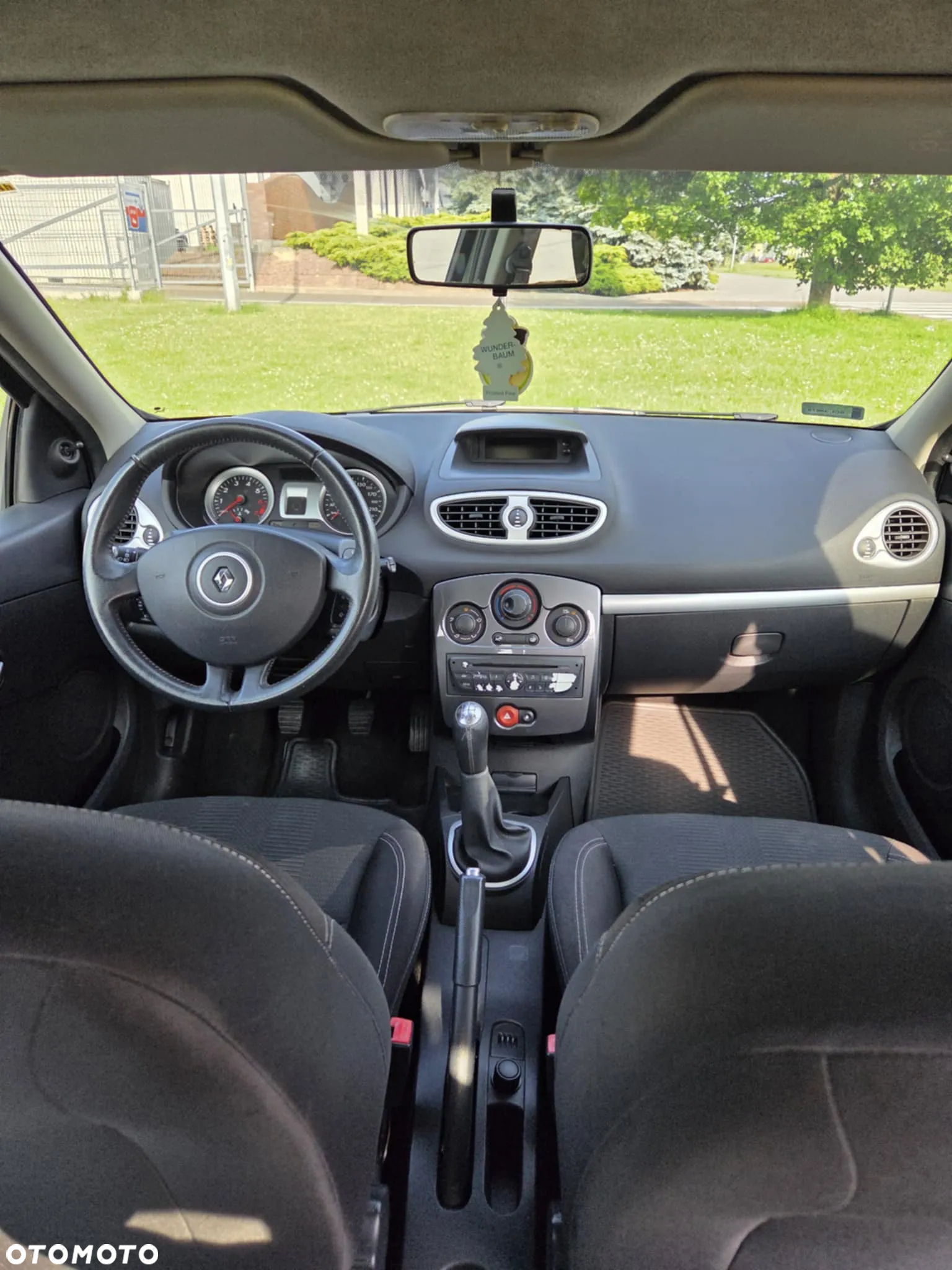Renault Clio - 8