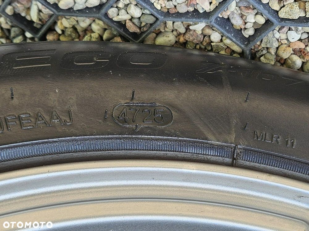 Volvo V40 D2 Momentum - 24