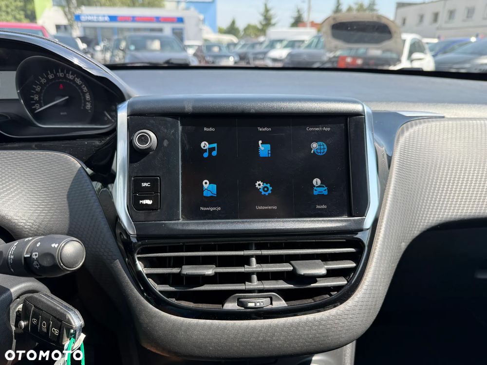 Peugeot 2008 1.2 Pure Tech Style - 19
