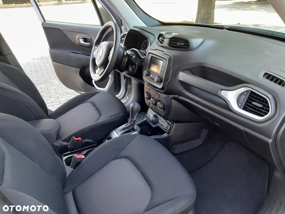 Jeep Renegade - 22