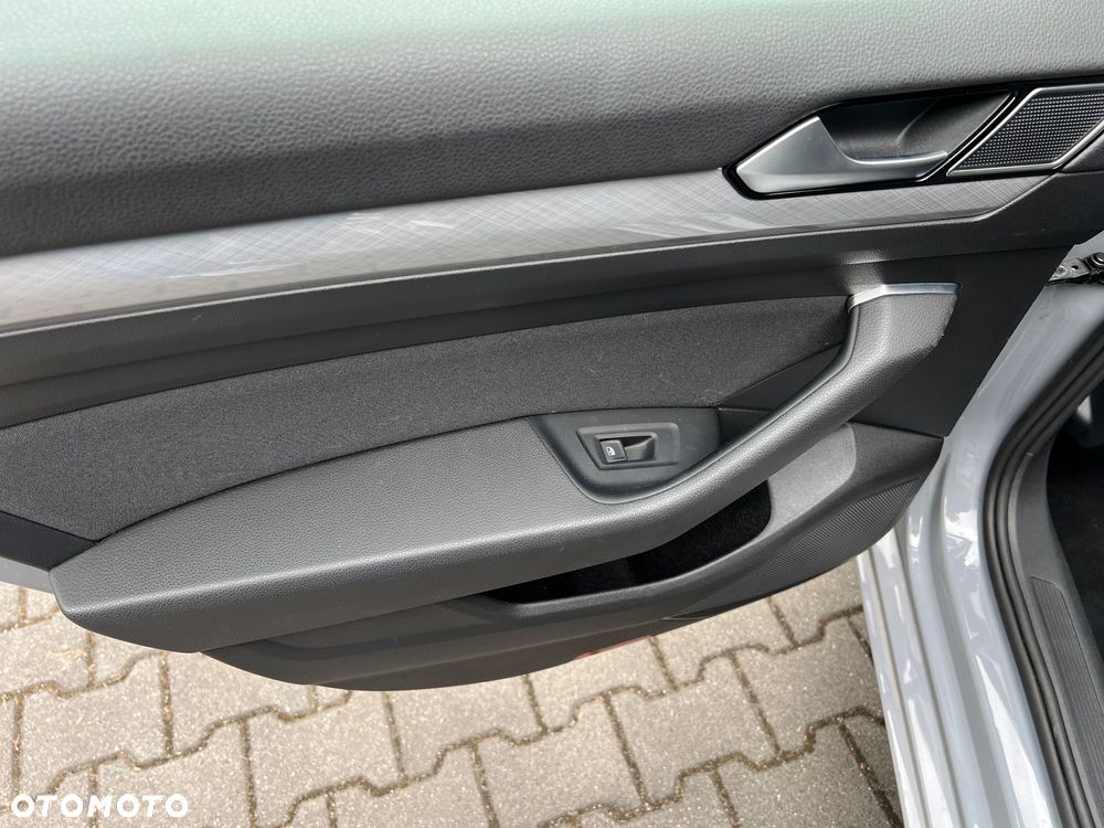 Volkswagen Passat 1.5 TSI EVO Business - 11