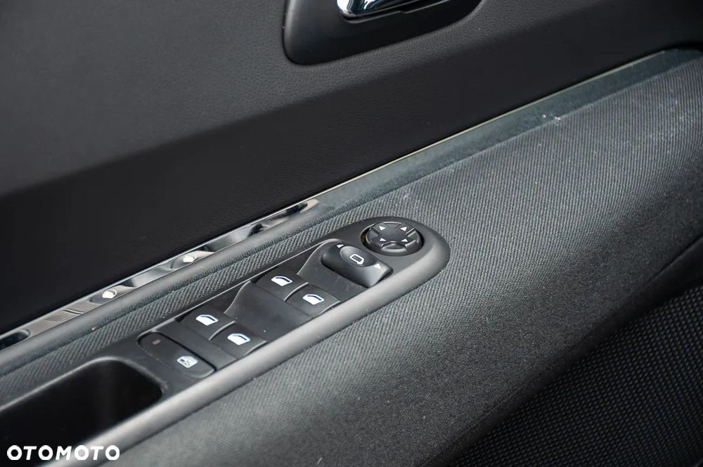 Peugeot 3008 PureTech 130 Style - 34