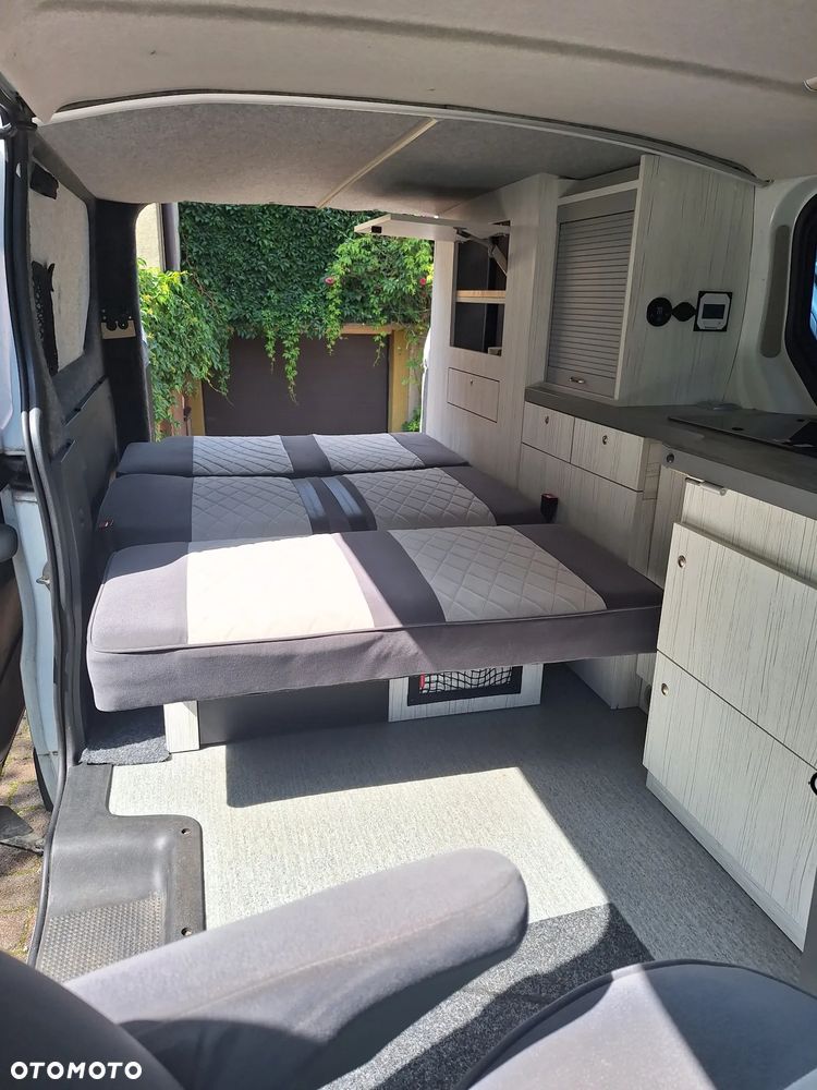 Renault Trafic - 15