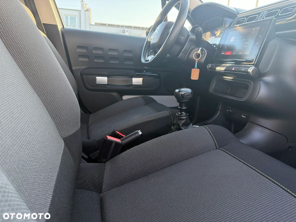 Citroën C3 1.2 PureTech Shine S&S - 16