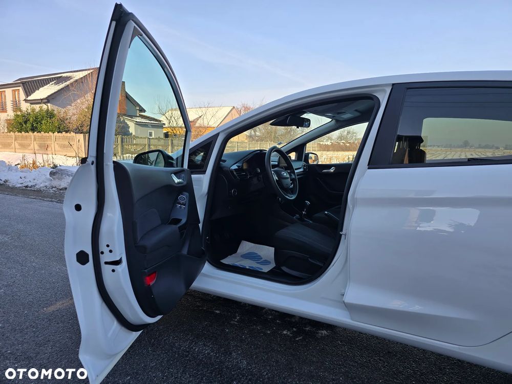 Ford Fiesta 1.0 EcoBoost S&S ACTIVE COLOURLINE - 18