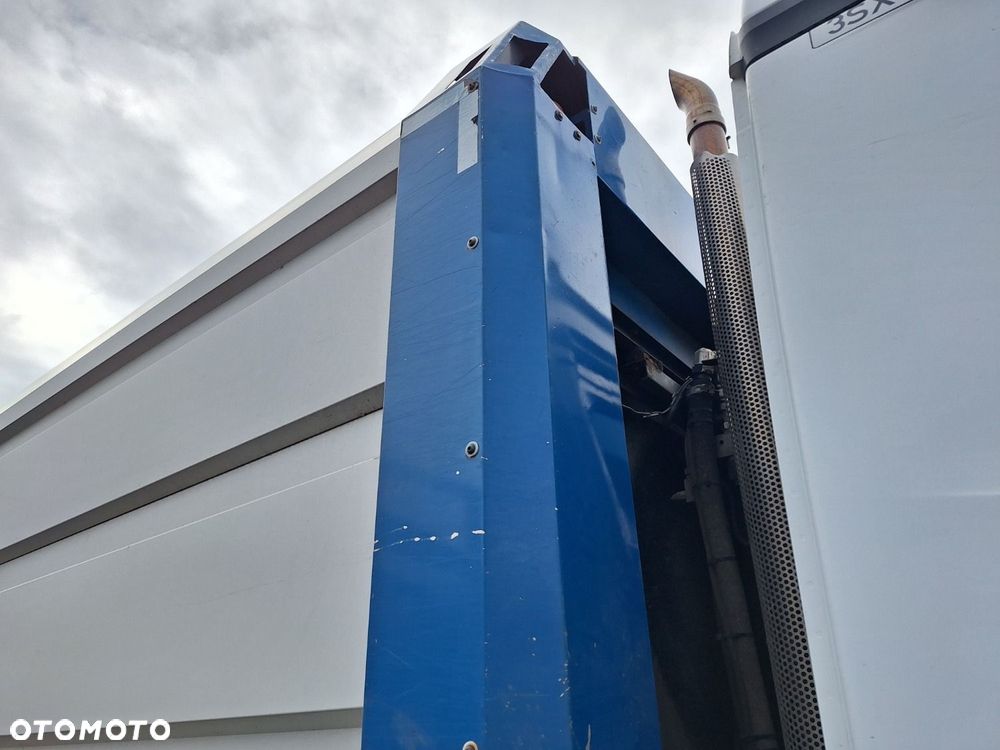 Versalift Arocs 2535 6X2 - 36