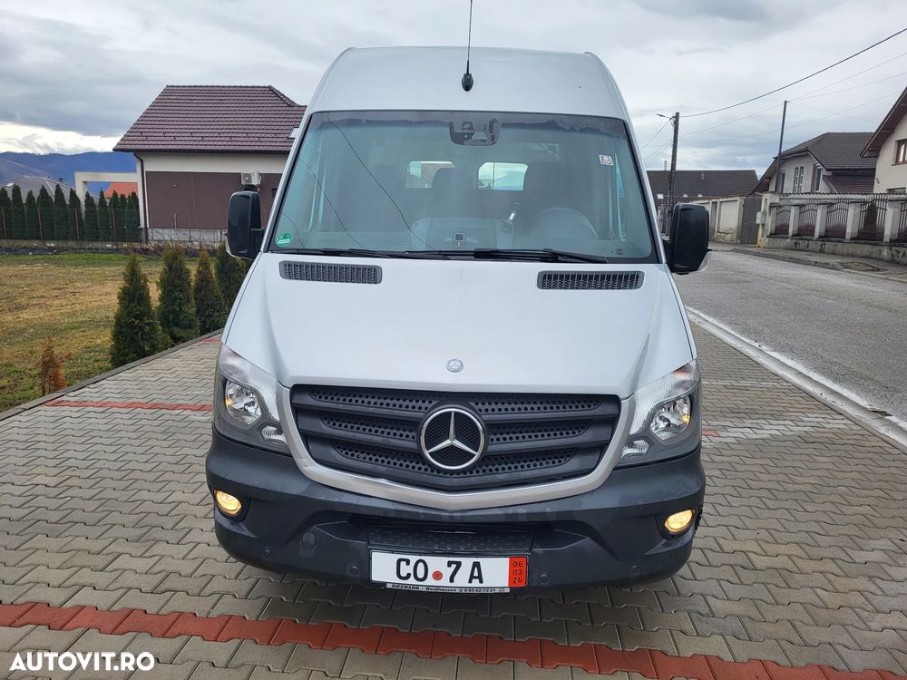Mercedes-Benz Sprinter - 2