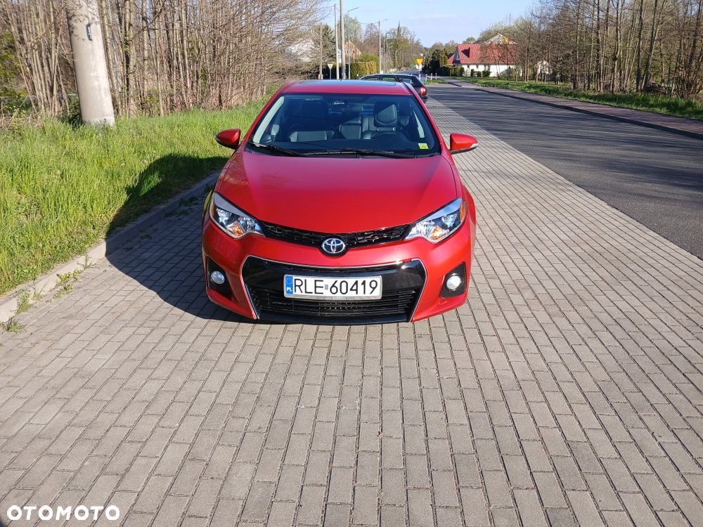 Toyota Corolla - 1