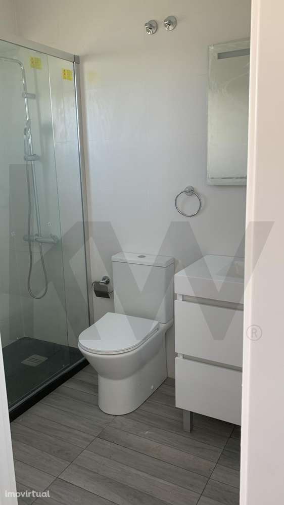 T3 Renovado em Carcavelos – Conforto e Centralidade - Grande imagem: 5/16