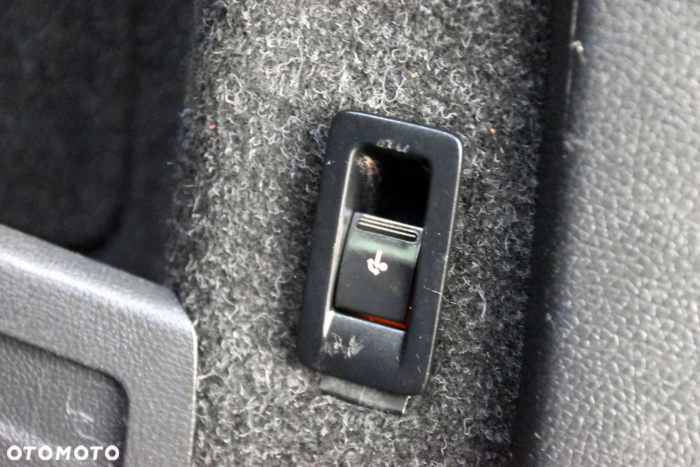 Volkswagen Passat 2.0 TDI DSG Comfortline - 31