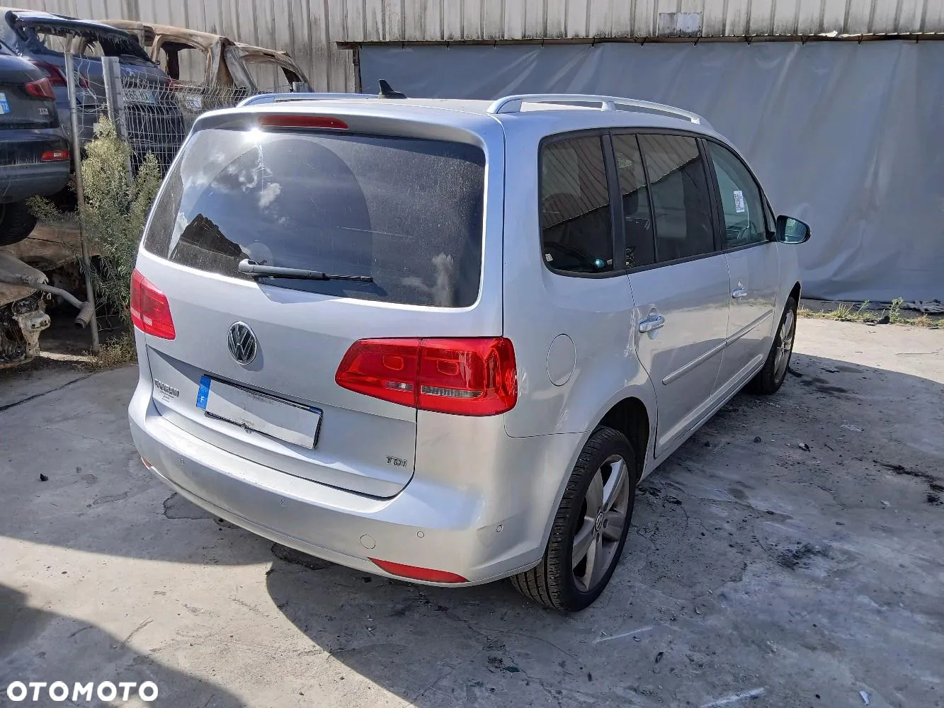 Volkswagen Touran 1.6 TDI DPF Comfortline DSG - 3