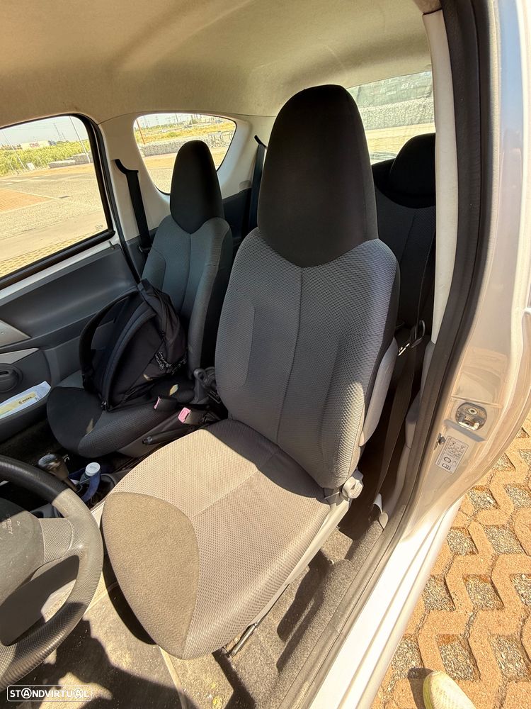 Toyota Aygo 1.0 - 7