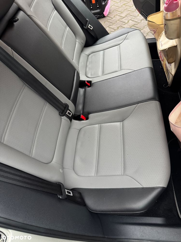 Volkswagen Jetta - 22