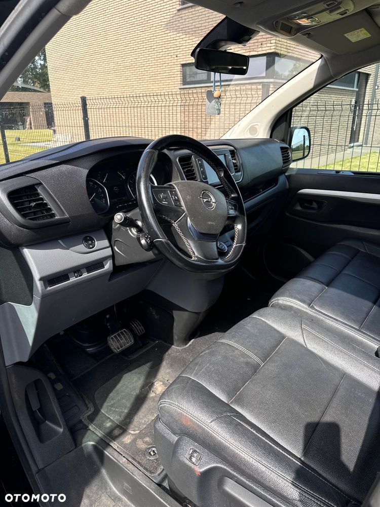 Opel Vivaro - 8