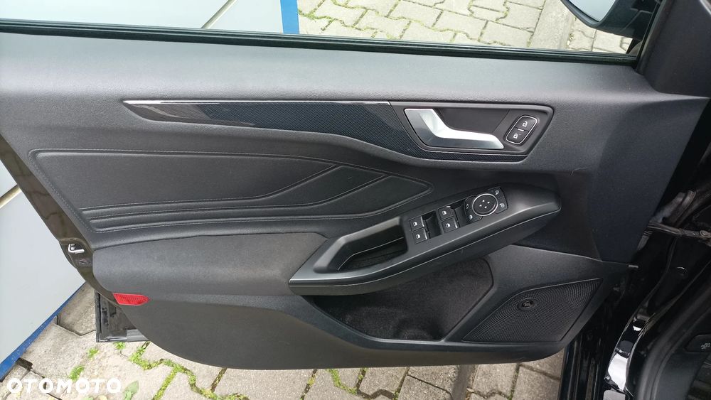 Ford Focus 1.5 EcoBoost Start-Stopp-System ST-Line - 14