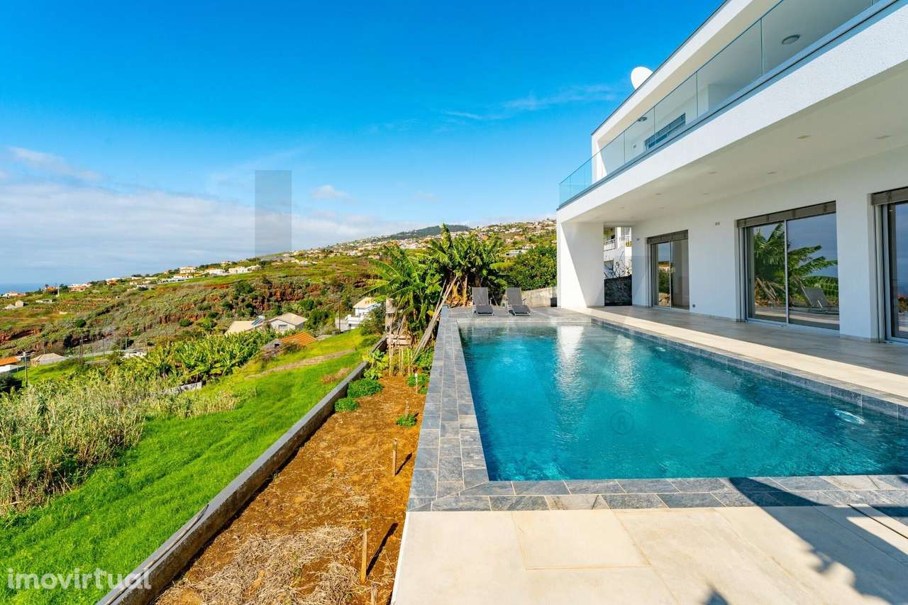 Moradia T5 com Dois Andares Independentes: T2 e T3 na Calheta, Madeira - Grande imagem: 3/60