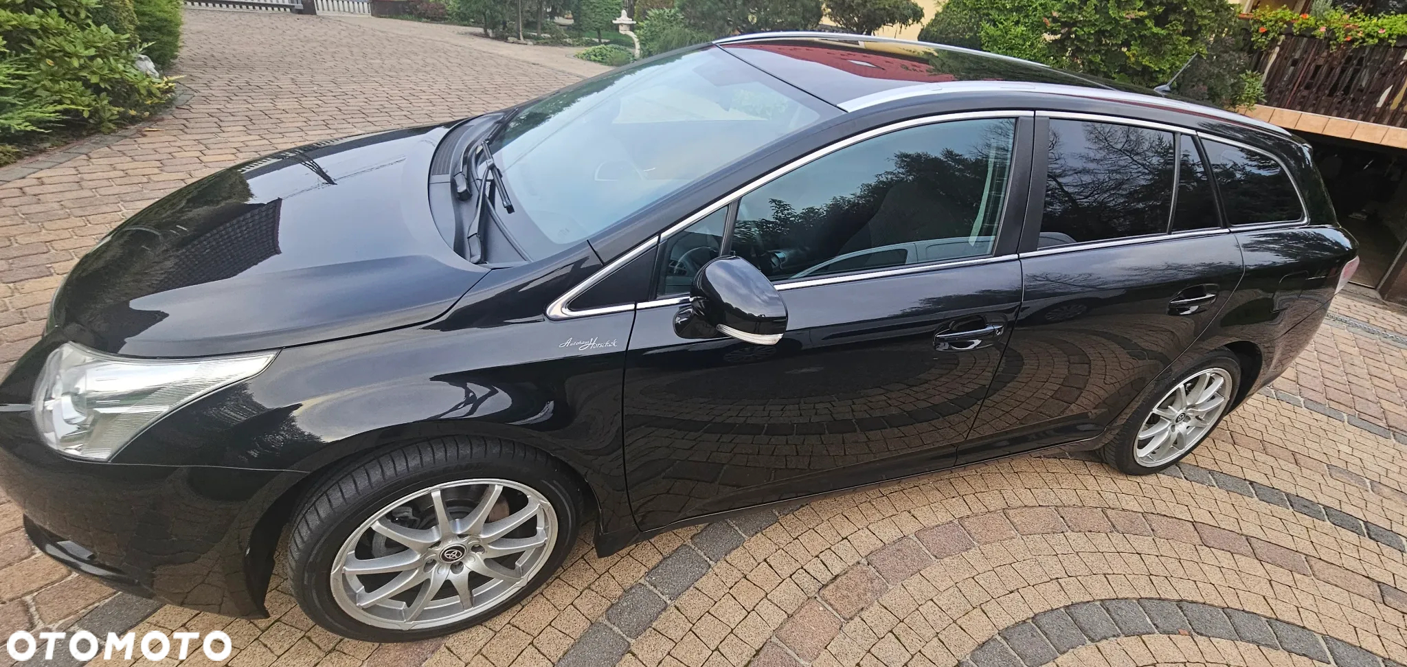 Toyota Avensis 1.8 Sol plus NAVI - 2