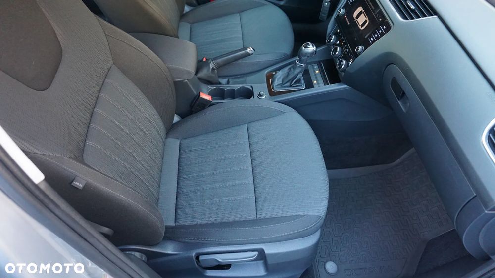Skoda Octavia 2.0 TDI SCR Style DSG - 35