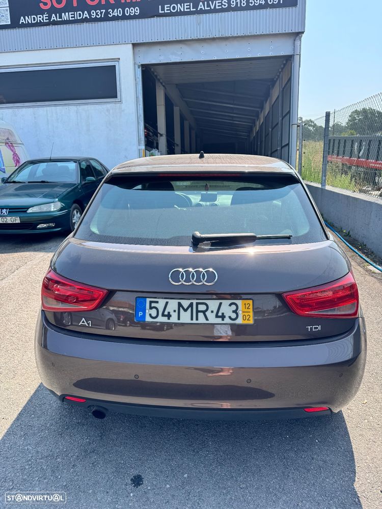 Audi A1 1.6 TDI Attraction - 6