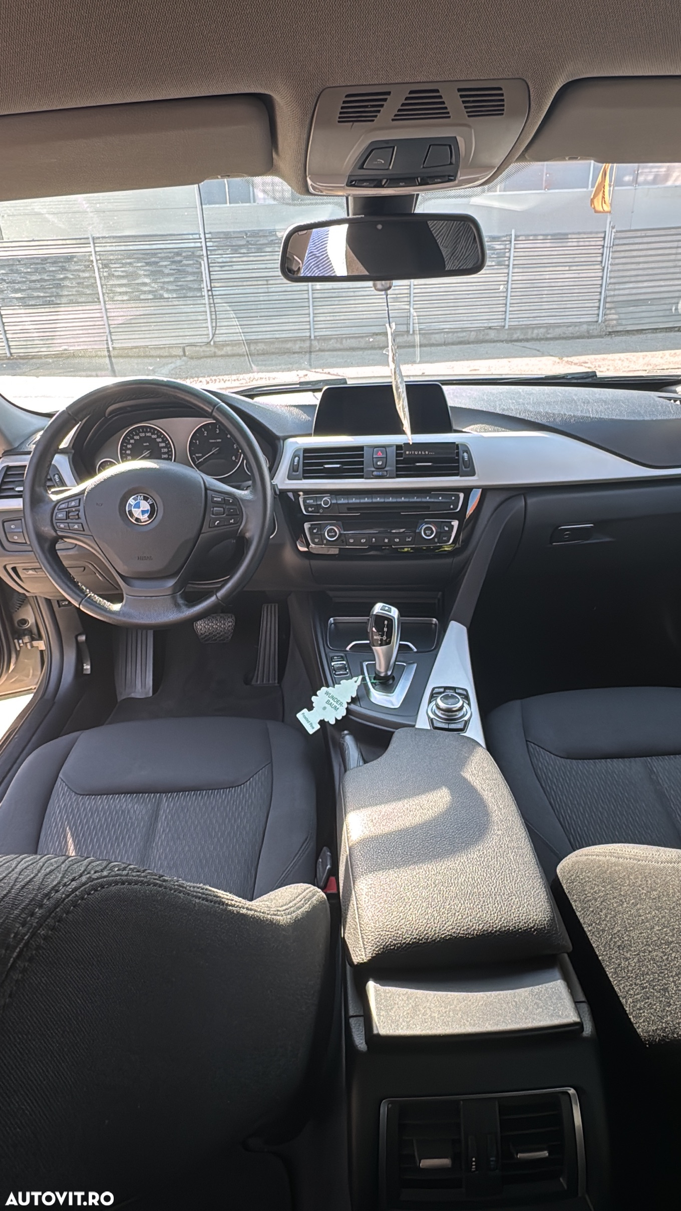 BMW Seria 3 320d Efficient Dynamic Edition Aut. - 28