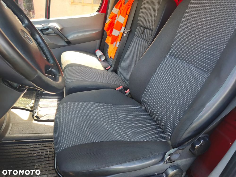 Mercedes-Benz Sprinter - 10