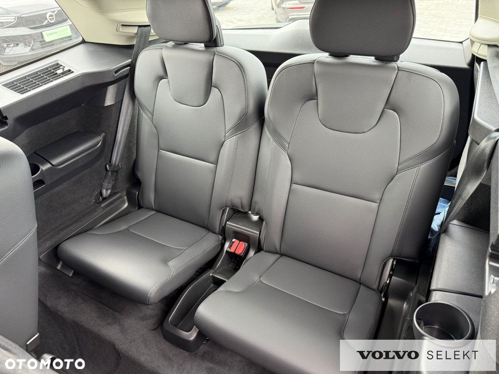 Volvo XC 90 - 17