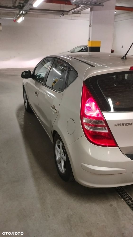 Hyundai i30 1.6 Comfort - 4