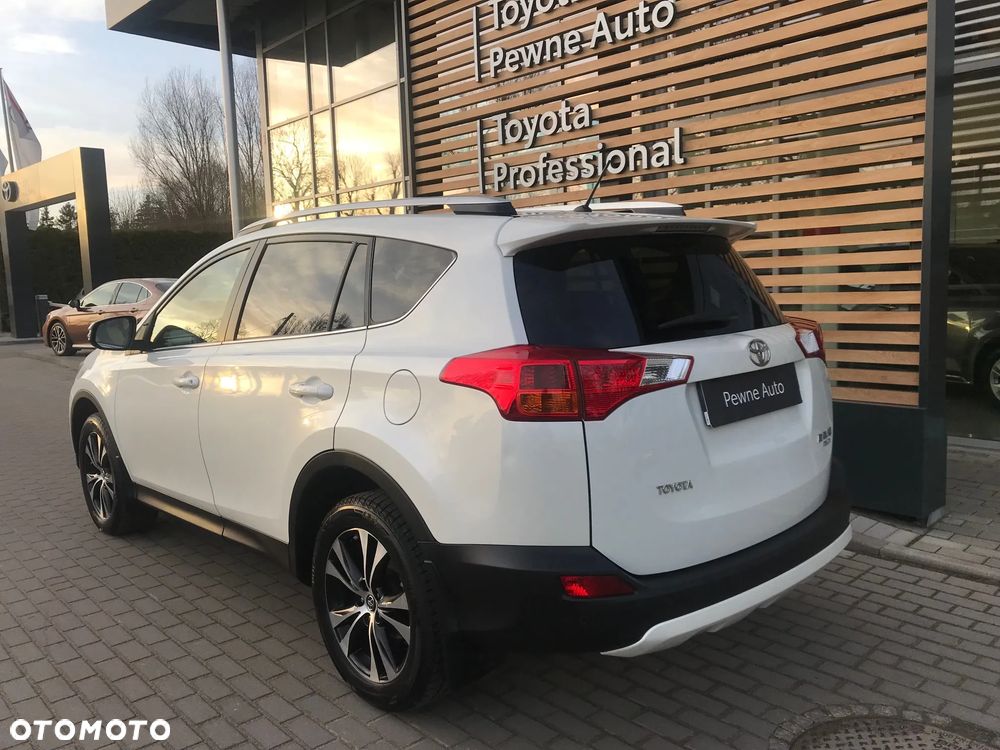 Toyota RAV4 2.0 D-4D Premium - 5