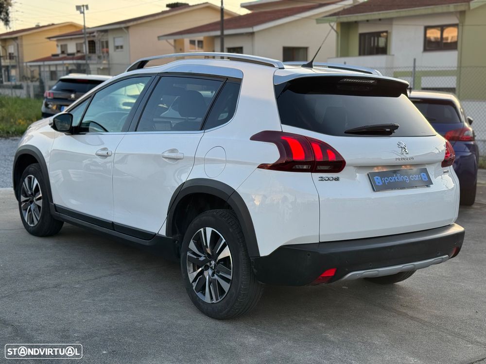 Peugeot 2008 PureTech 110 Stop&Start Allure - 3