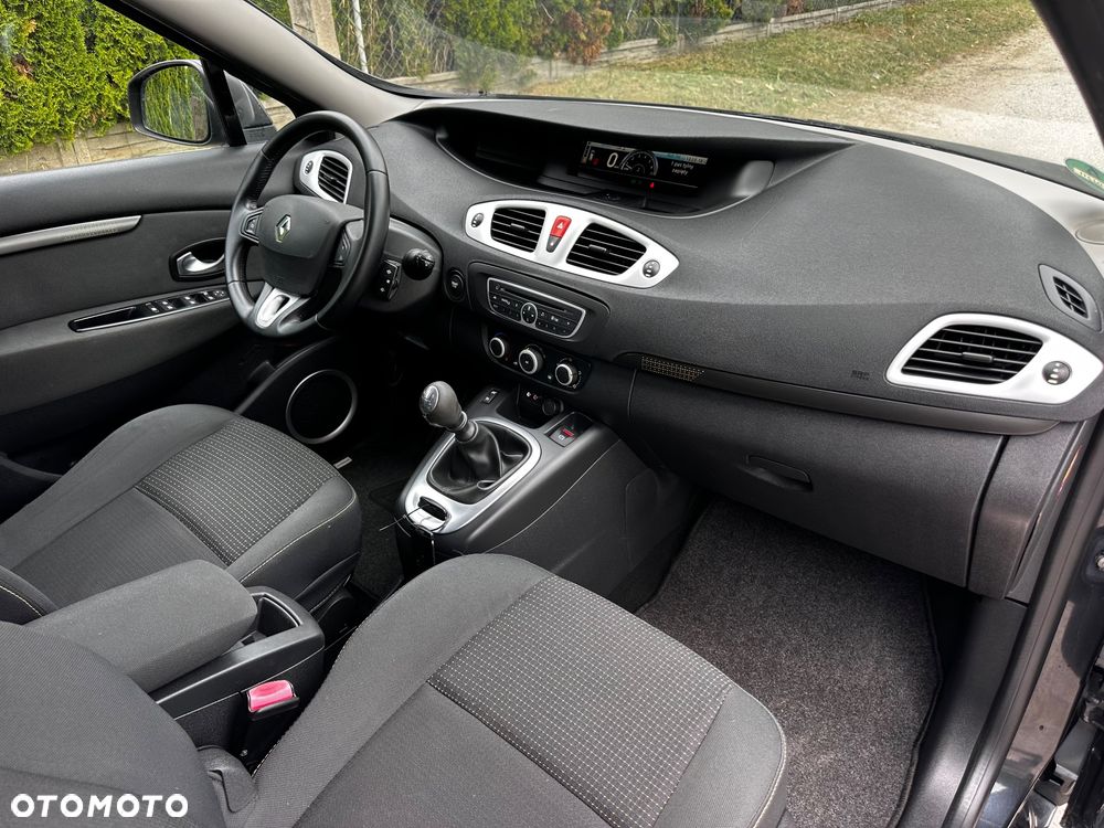 Renault Scenic 1.6 16V 110 Authentique - 25