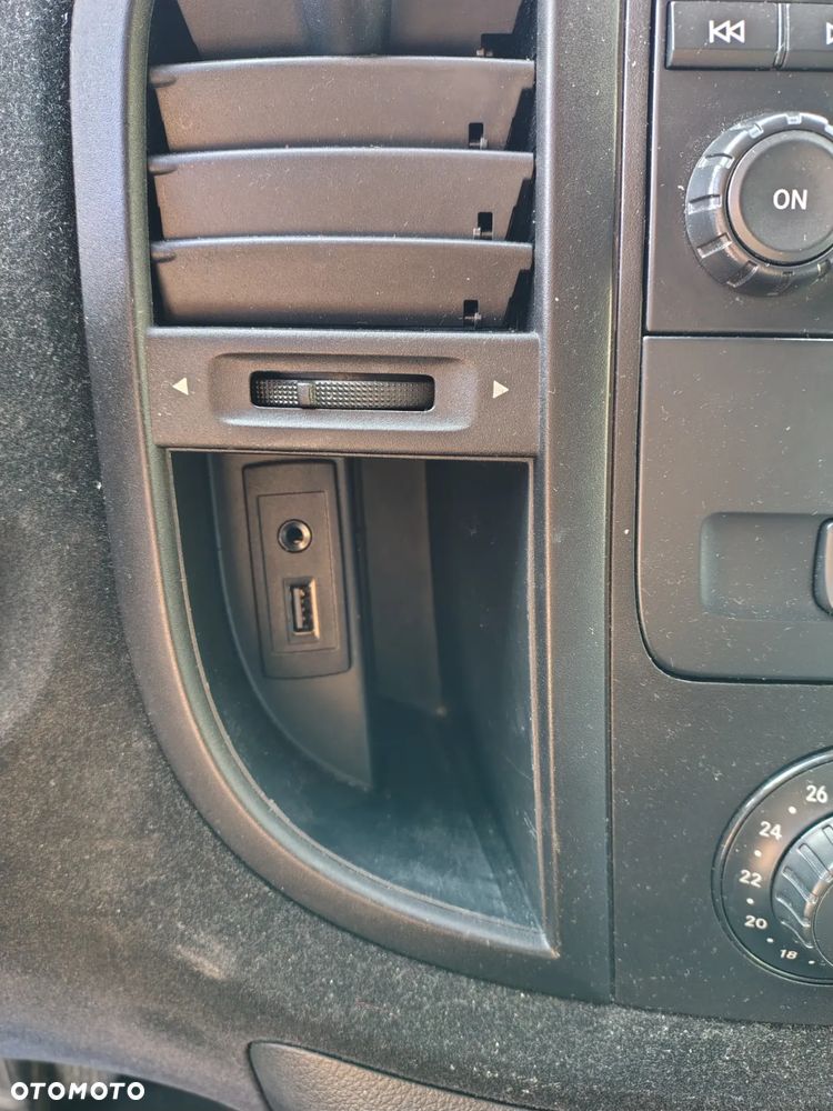 Mercedes-Benz VITO - 17