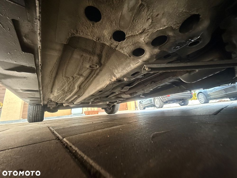 Ford Tourneo Courier 1.5 TDCi Titanium - 38