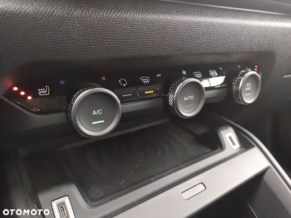 Citroën C4 1.2 PureTech Max S&S EAT8 - 18