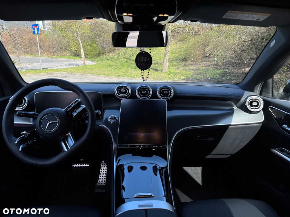 Mercedes-Benz GLC 300 d 4Matic 9G-TRONIC AMG Line Plus - 15