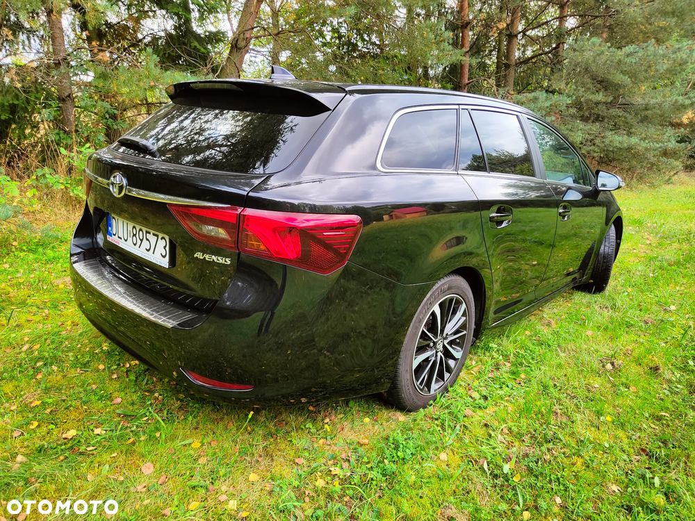 Toyota Avensis 1.8 Premium - 3