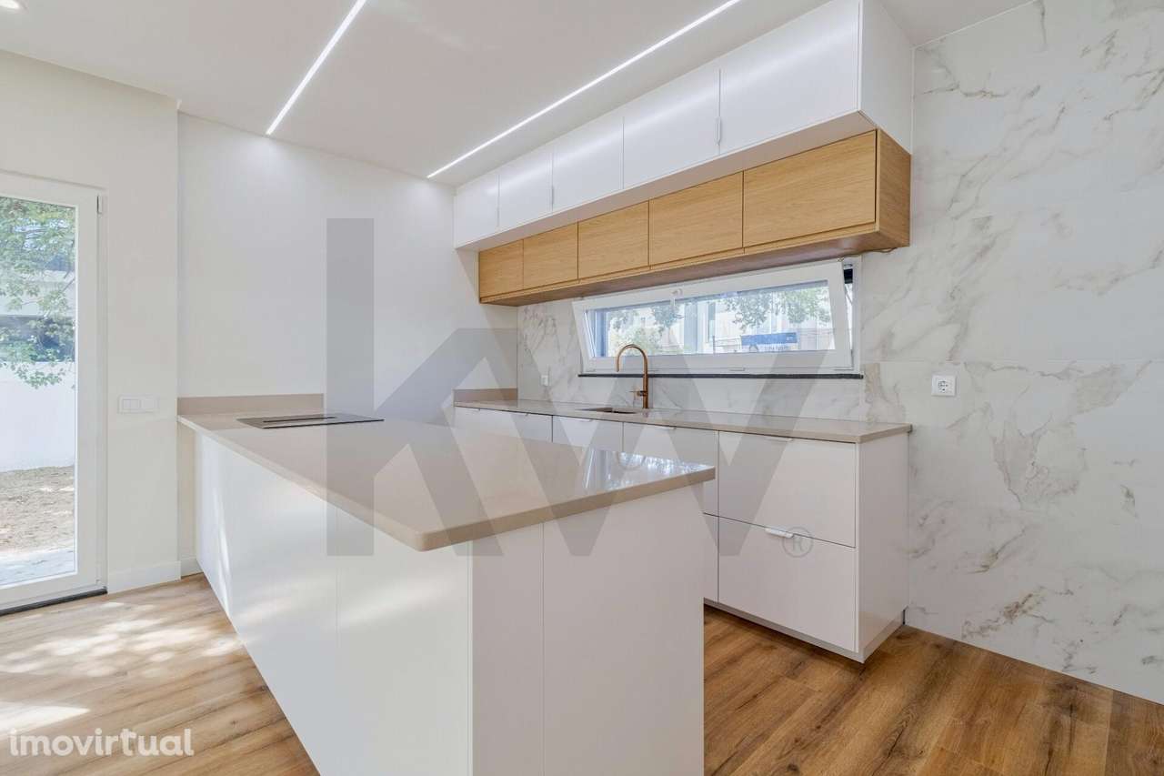 Moradia V4 duplex em banda, Nova, Palmela - Grande imagem: 5/31