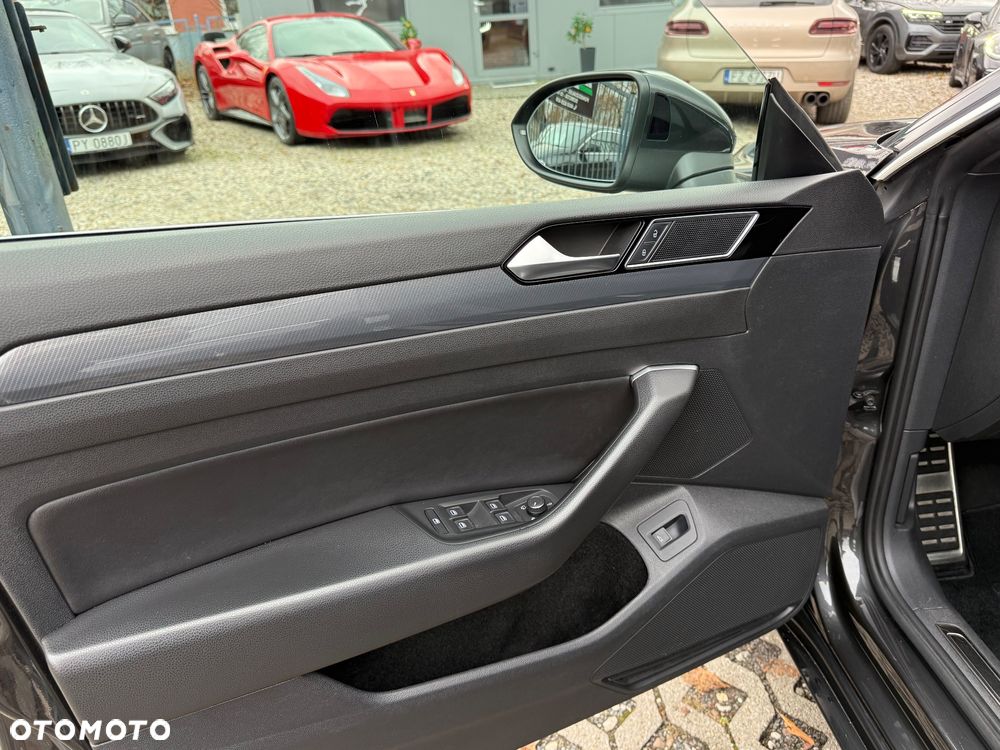 Volkswagen Arteon 2.0 TDI 4Motion SCR R-Line DSG - 13