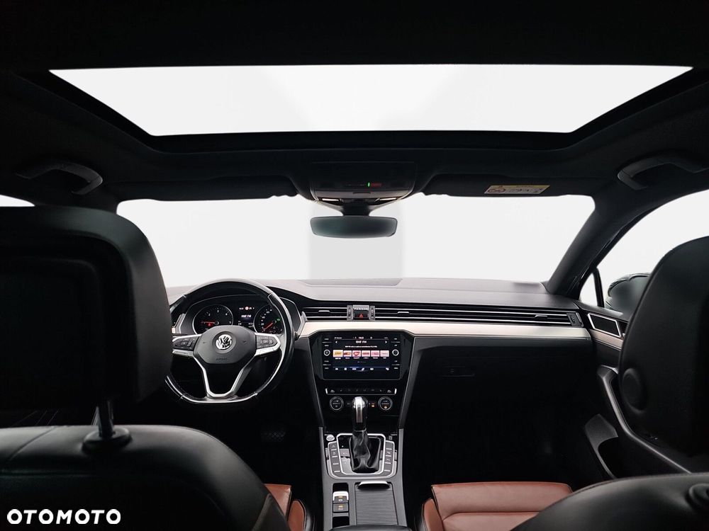 Volkswagen Passat - 20