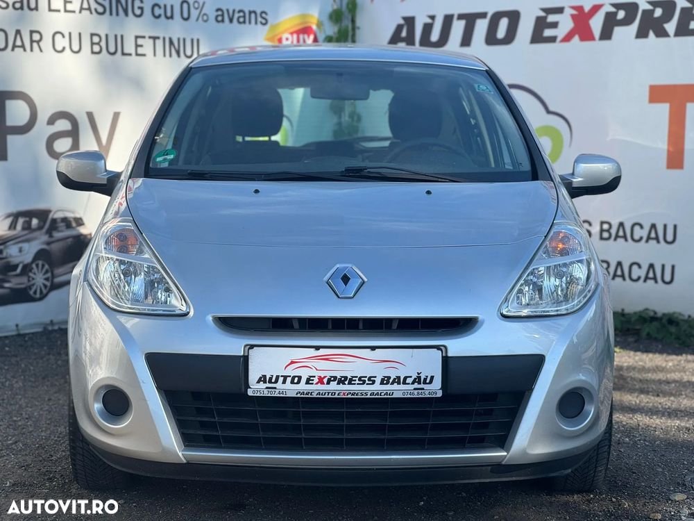 Renault Clio 1.2 16V 75 Collection - 9