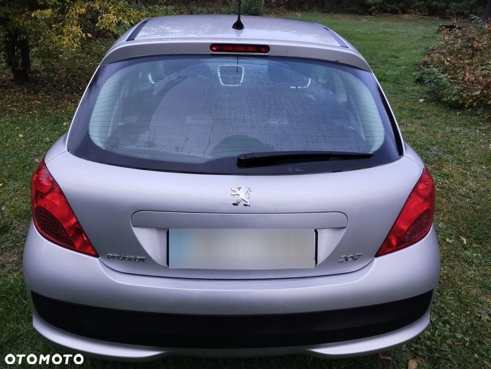 Peugeot 207 1.4 16V Trendy - 1