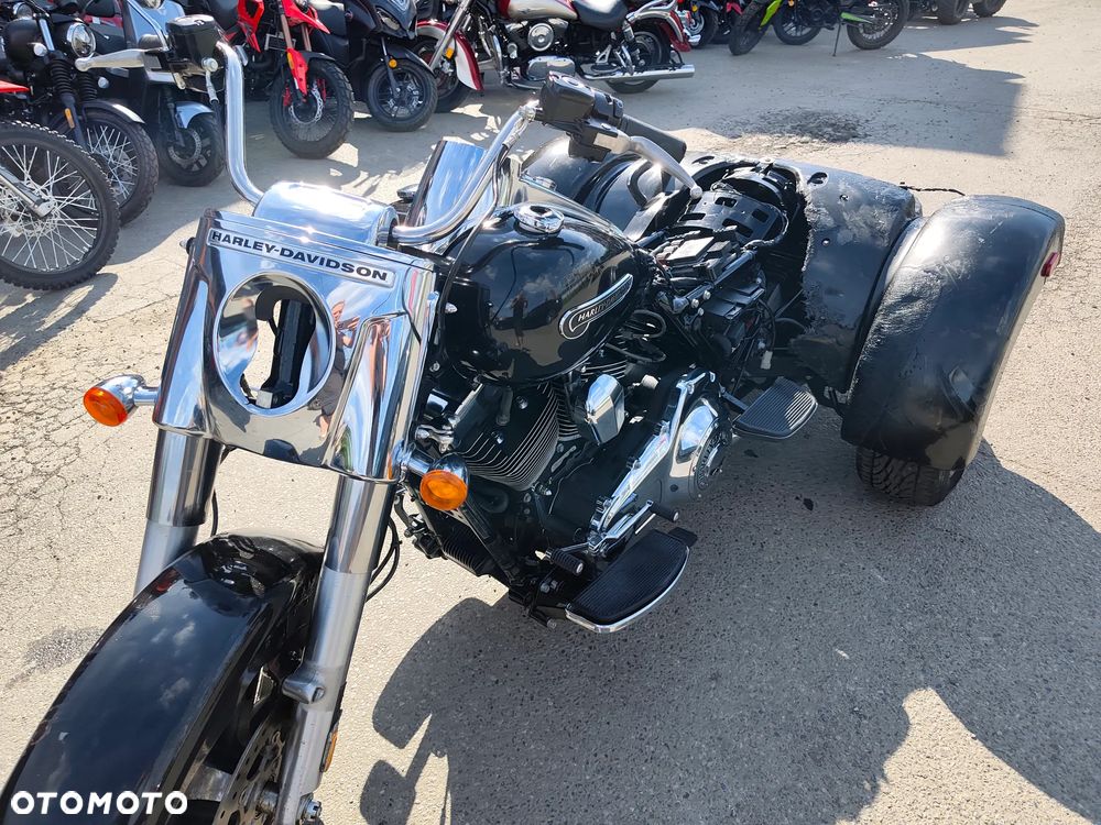 Harley-Davidson FLHTCU Ultra - 15