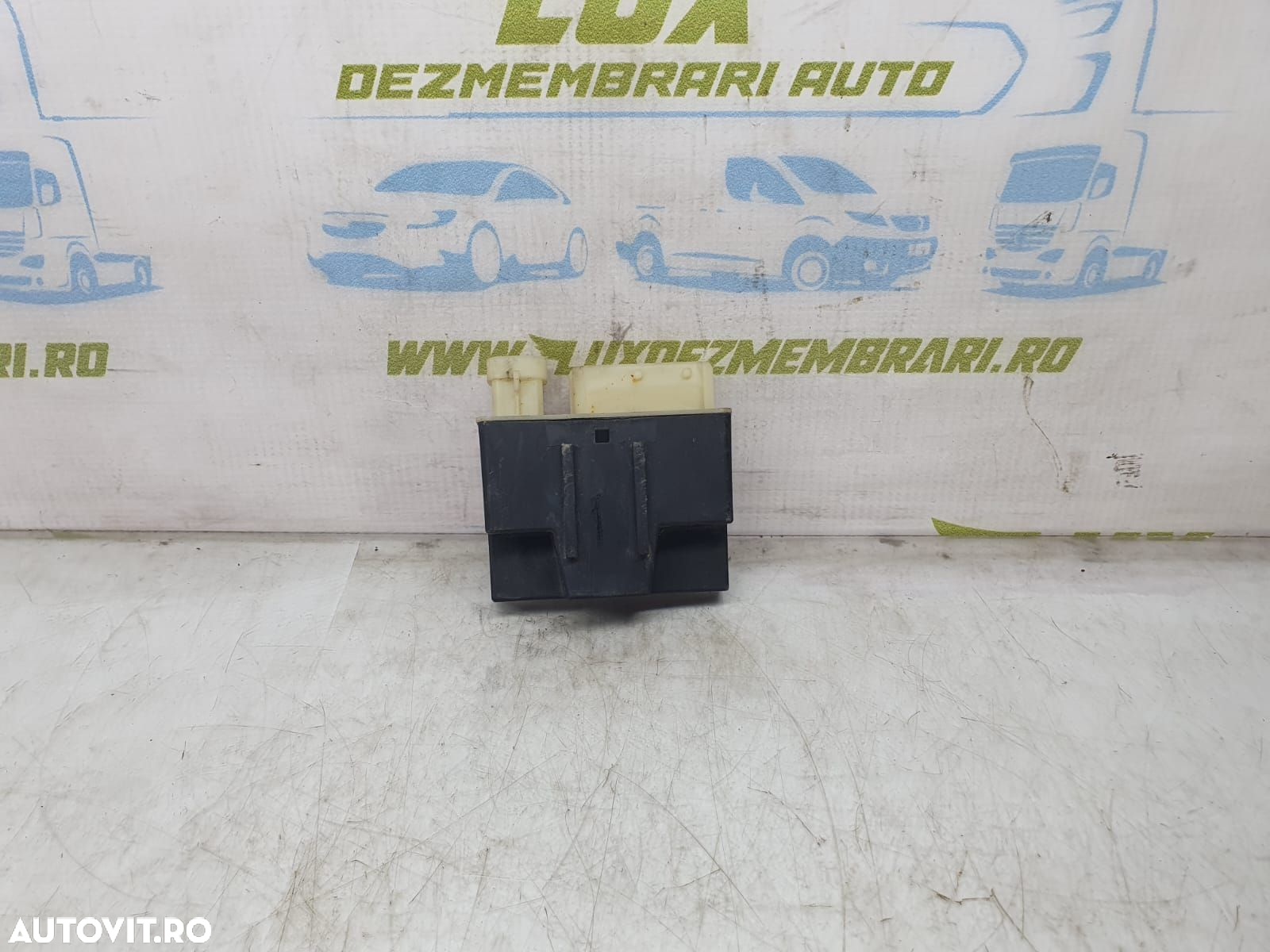 Releu electroventilator gmv 9662570880 Peugeot 308 T7 [2007 - 2011] - 4